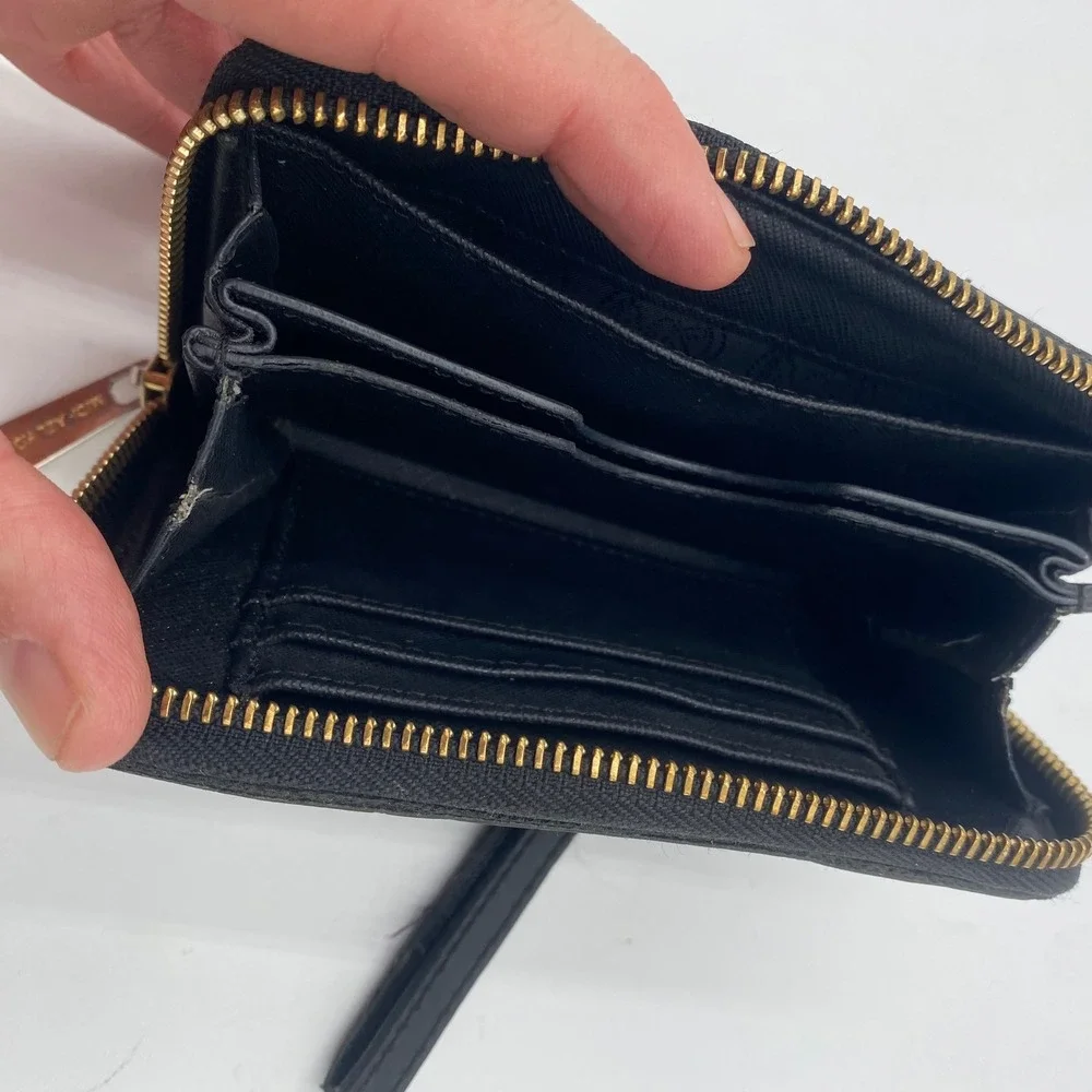 Michael Kors Jet Set Zip Around Wristlet Wallet Womens Black Saffiano Gold‎